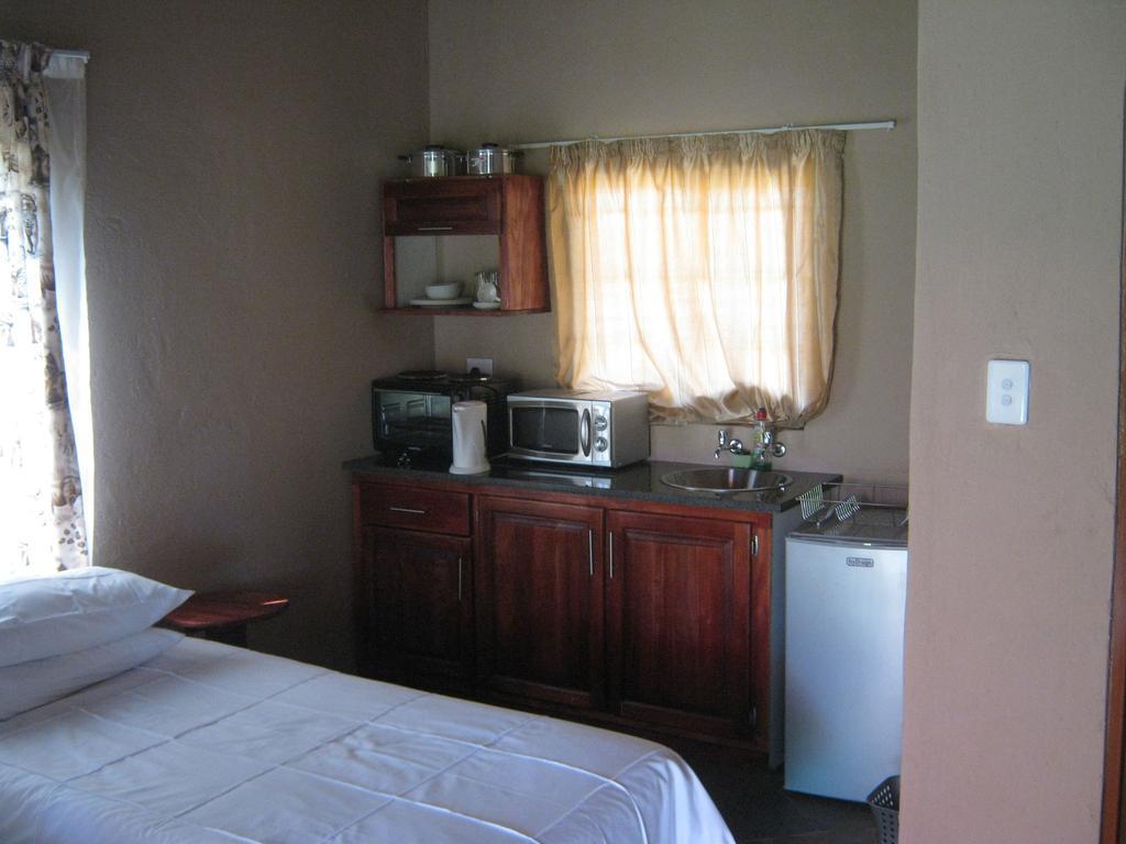Noma-Nini Lodge White River Room photo